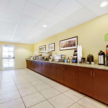 Hotel Super 8 By Wyndham San Antonio Airport North Esterno foto