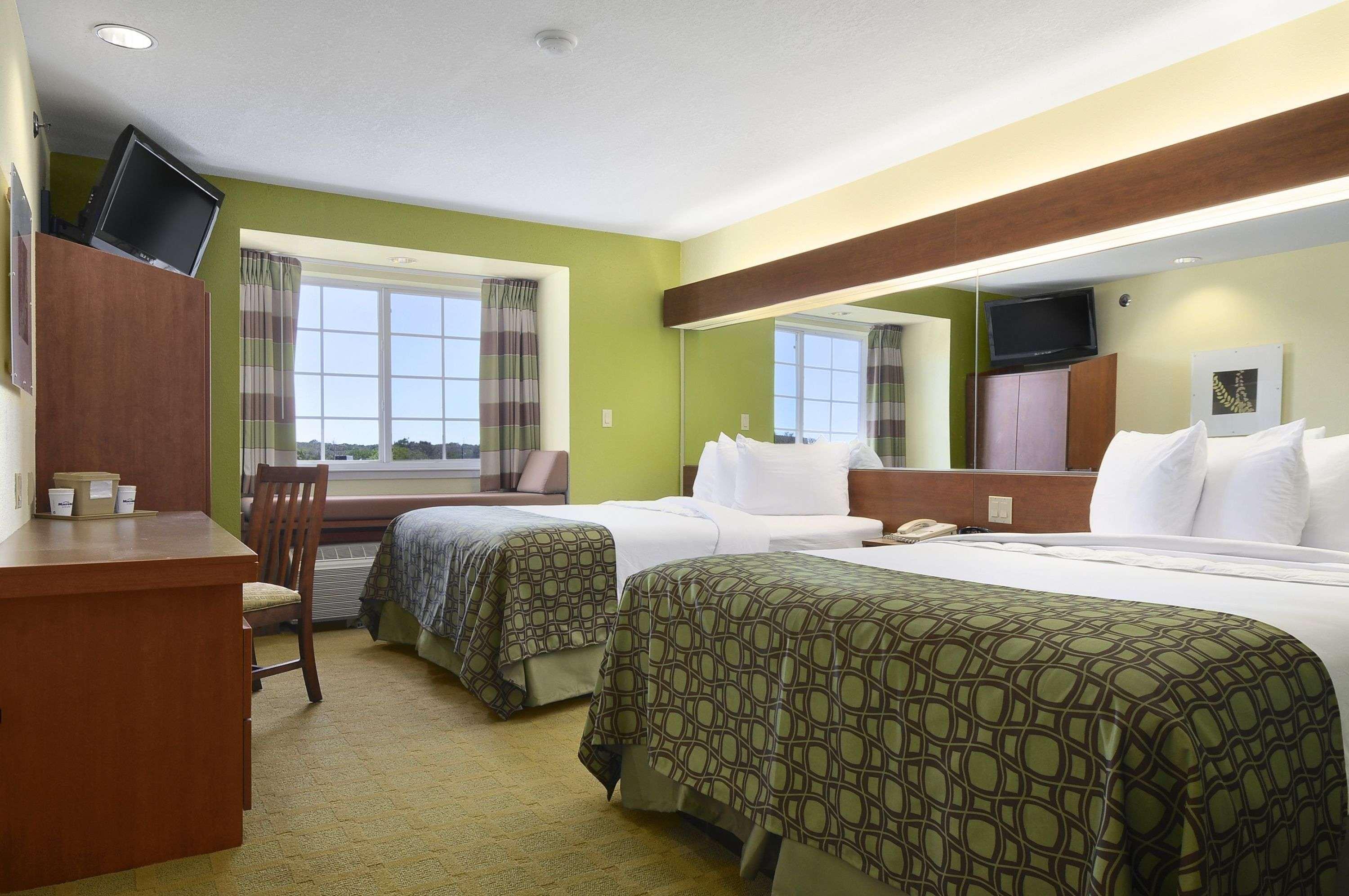 Hotel Super 8 By Wyndham San Antonio Airport North Esterno foto