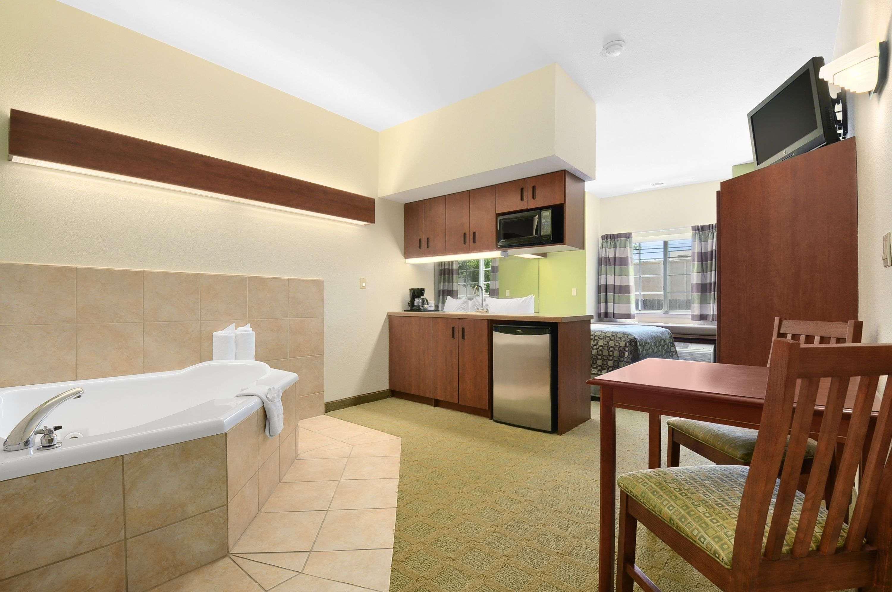 Hotel Super 8 By Wyndham San Antonio Airport North Esterno foto